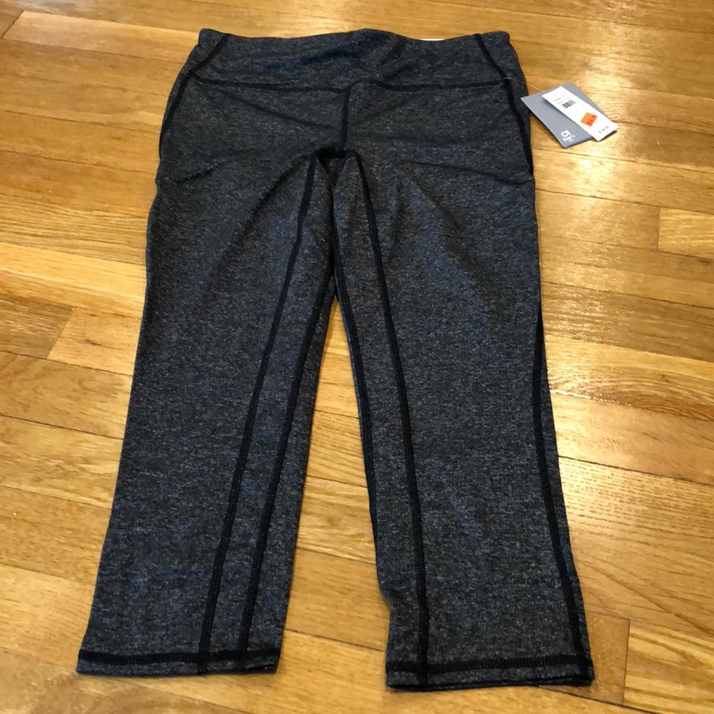 Capri length athletic  leggings